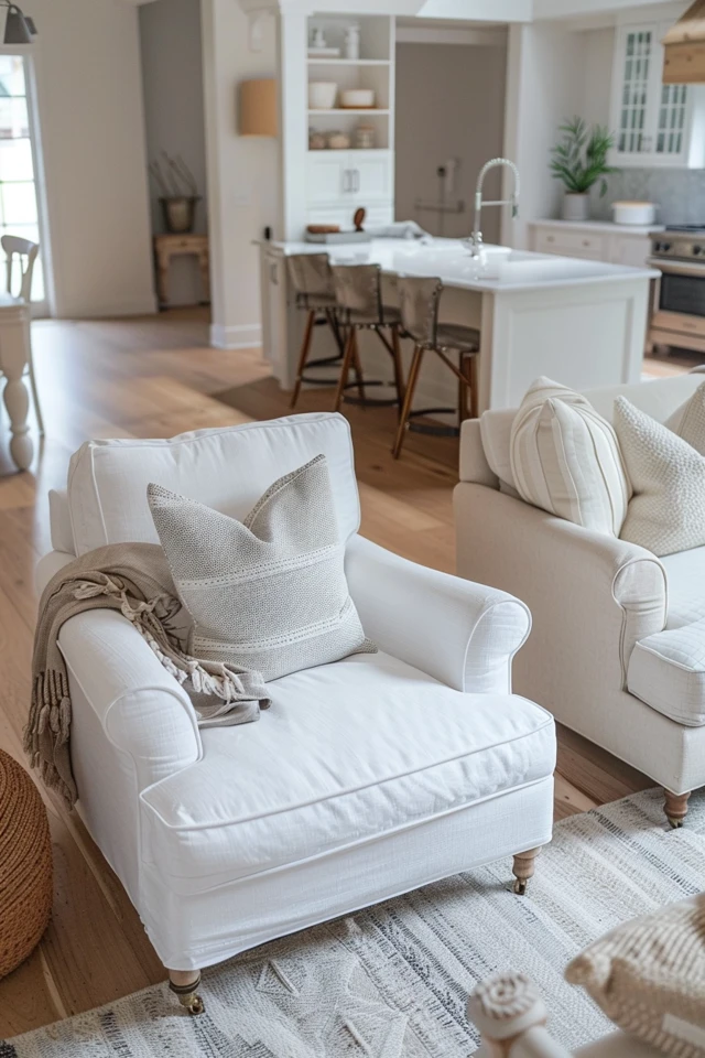 Farmhouse Chic Living Room: Cozy Decor Tips