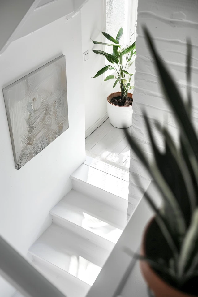 Artistic Touches for Staircase Landings