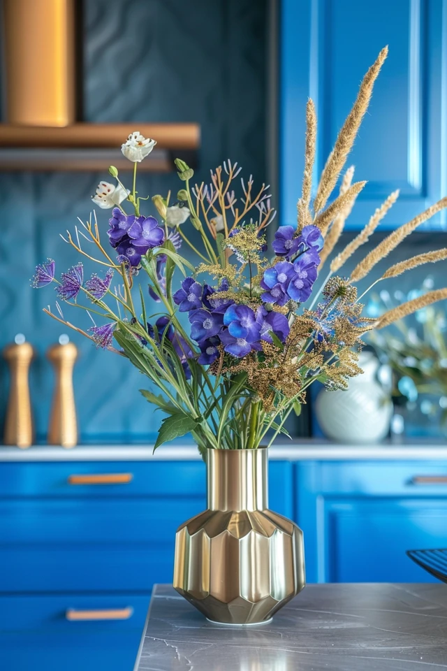 Modern Blue and Gold Bedroom Decor - photo 2