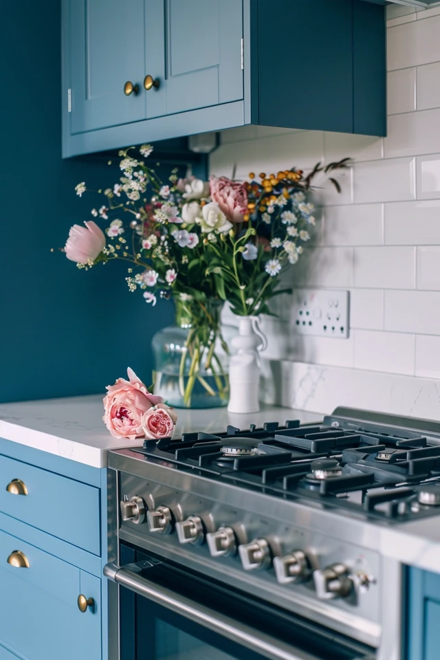 Blue and Grey Kitchen Ideas for Chic Spaces
