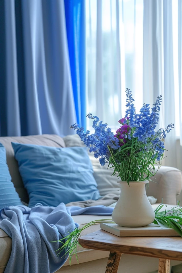 Blue Curtains for the Spacious Living Room