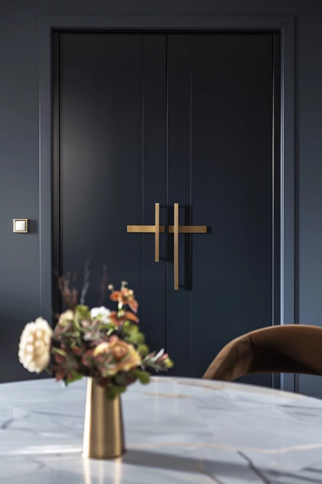 Elegant Dining Room Door Ideas with Glass Accents