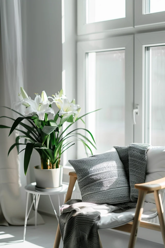 Modern Silver Wall Art Styles
